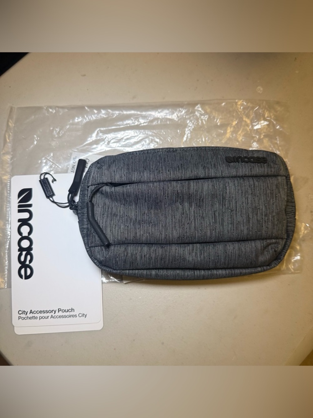 Incase City Accessory Pouch Organizer - Picture 2 of 6